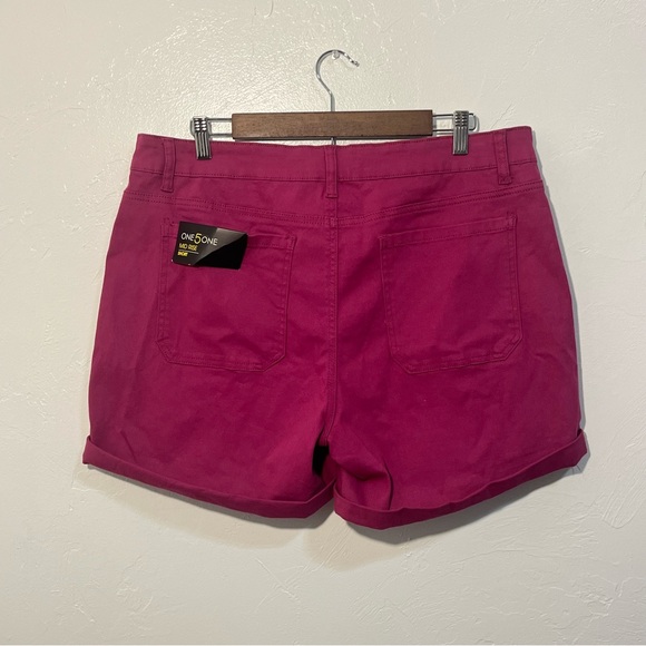 Stitch Fix 151 Berry Pink cuffed mid rise shorts size 14 - Picture 10 of 11